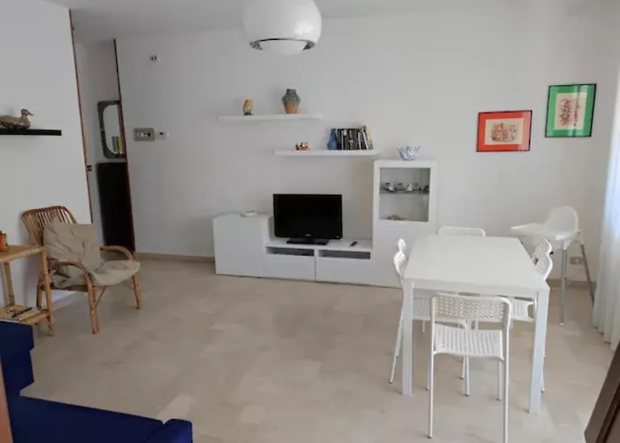 Carla House